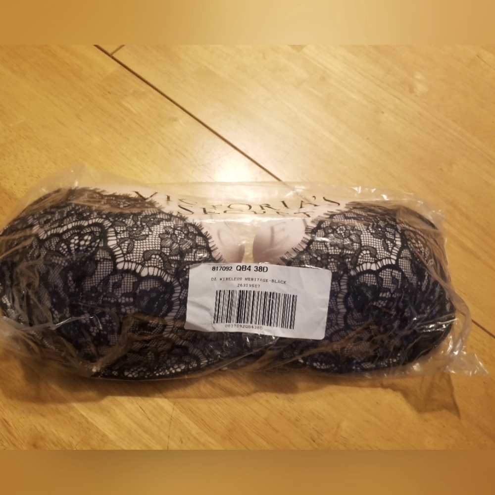 New victoria secret bra